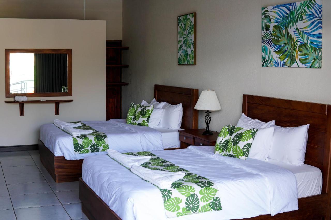 Hotel Puerta Del Cielo Quepos Zewnętrze zdjęcie