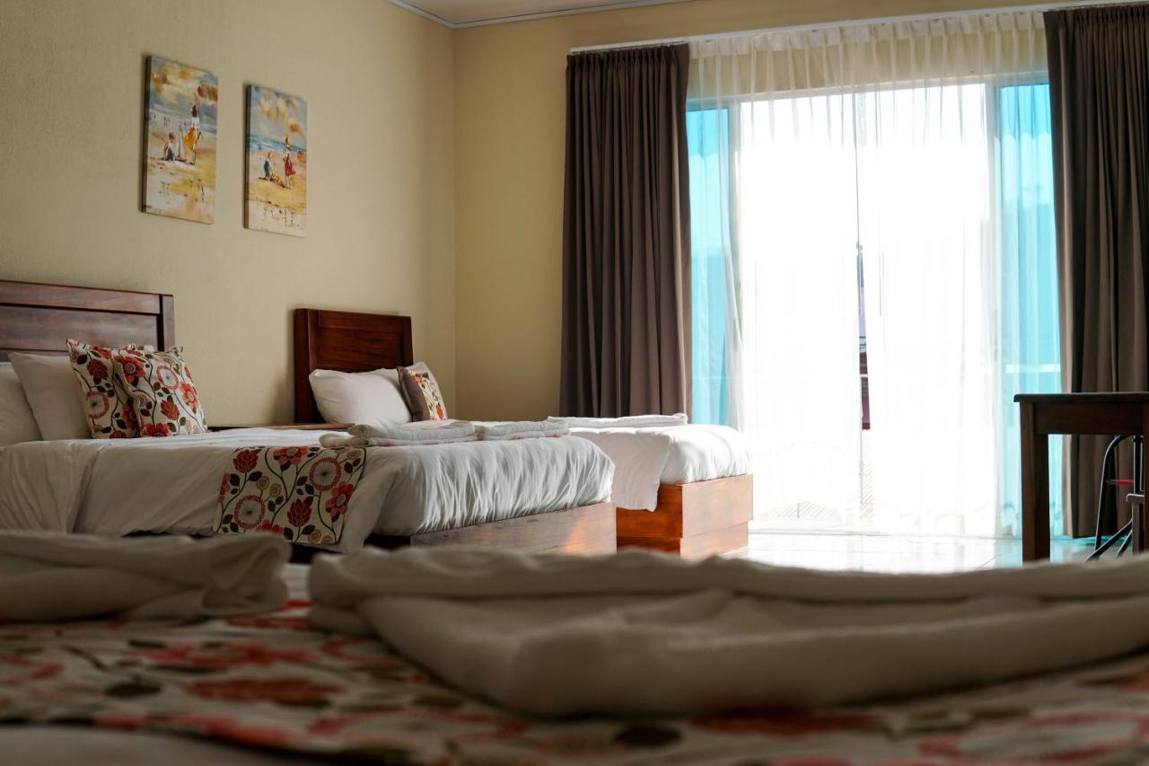 Hotel Puerta Del Cielo Quepos Zewnętrze zdjęcie