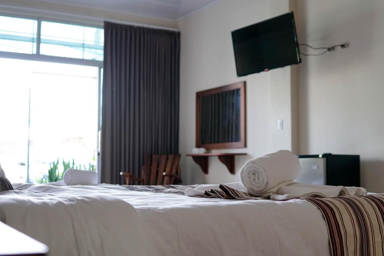 Hotel Puerta Del Cielo Quepos Zewnętrze zdjęcie